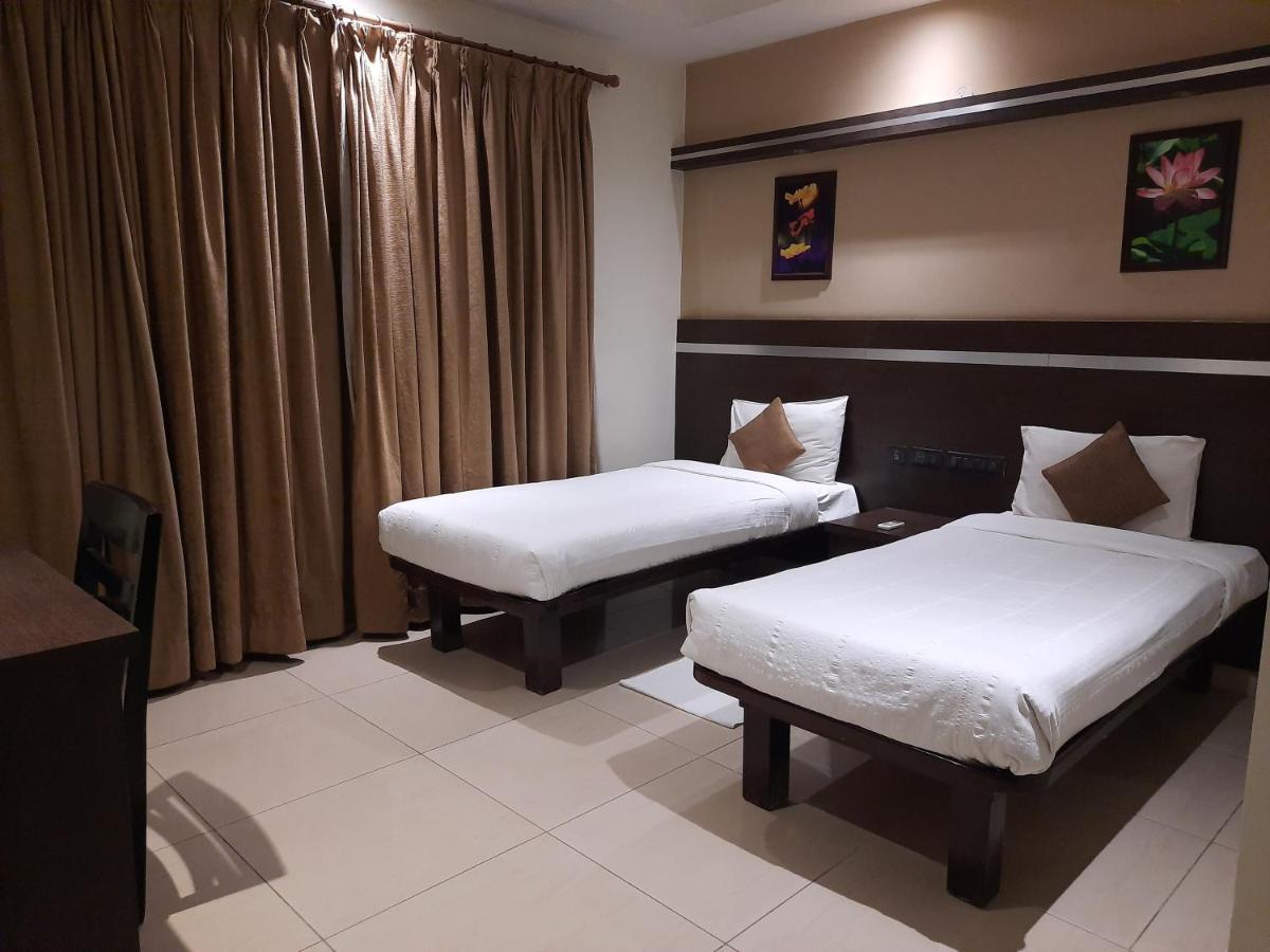 Hotel Nagarjuna Suites Bangalore Luaran gambar